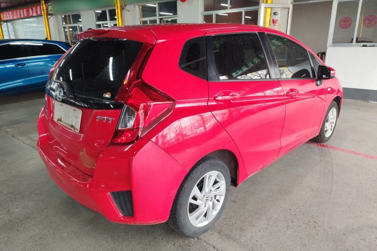 Used Honda Fit 2014 1.5L LX CVT Comfort Model Rear Right 45 Deg