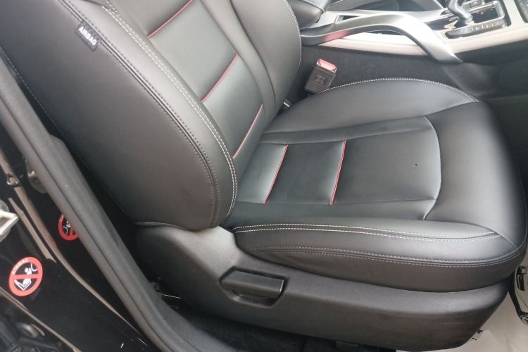 Used Geely Auto Emgrand X7 Sport 2020 1.8TD DCT Two-Wheel Drive Smart Connect 4G-Enabled Version Right Front Seat