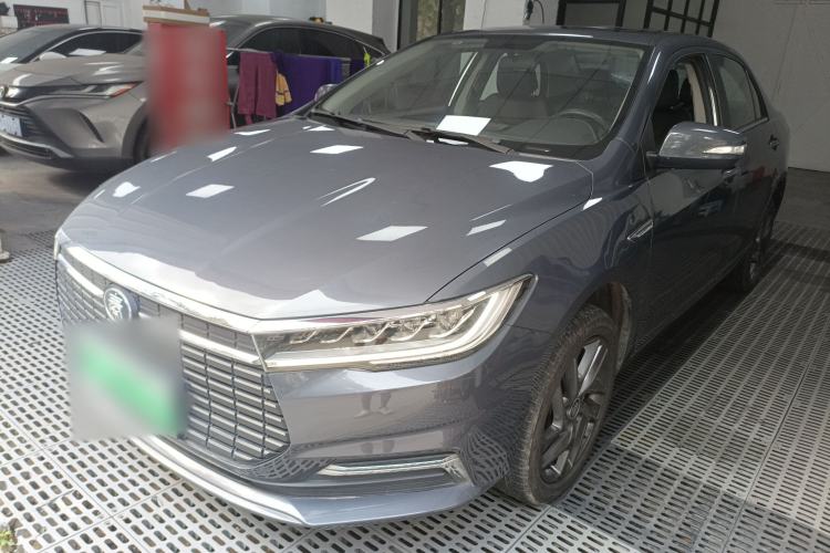 Used BYD Qin New Energy 2019 High-Range Luxury Model