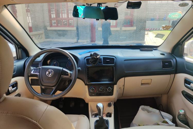 Used Dongfeng Fengon 370 2016 1.5L Manual Standard Model II 7 Seats