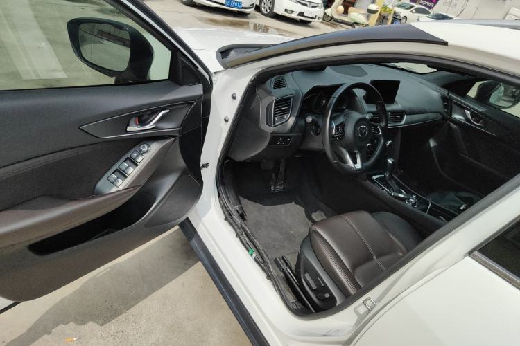 Used Mazda CX-4 2021 2.0L Automatic Two-Wheel Drive Blue Sky Luxury Edition
