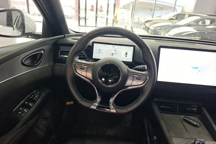 Used BYD Seal 06 New Energy 2025 DM-i Smart Drive 120KM Deluxe Model
