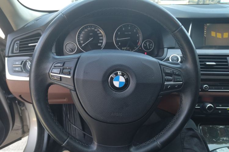 Used BMW 5 Series 2014 525Li Leading Model
