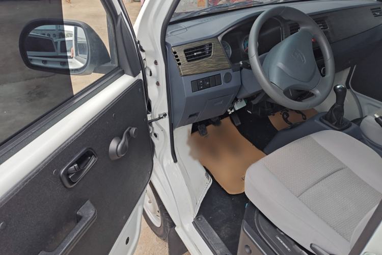 Used Jinbei Hiace X30 2020 1.5L Super-Comfortable Version China VI Standard SWC15M