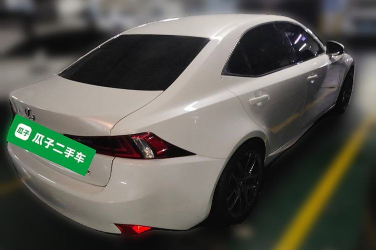 Used Lexus IS 2015 200T Leading Edition