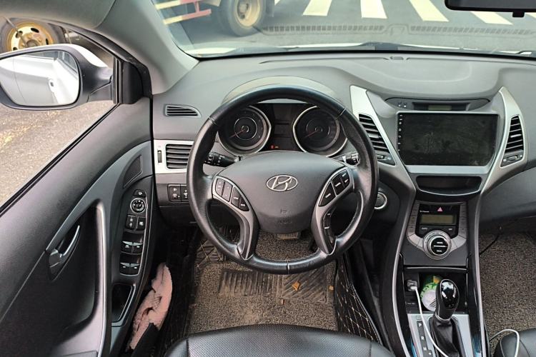 Used Hyundai Elantra (5th Generation / Langdong) 2015 1.6L Automatic Luxury Model Steering Wheel