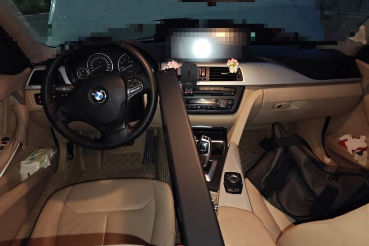 Used BMW 3 Series 2013 320i Active Edition
