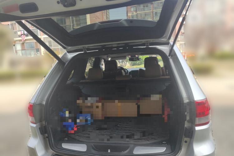 Used Jeep Grand Cherokee 2011 3.6L Flagship Edition Trunk