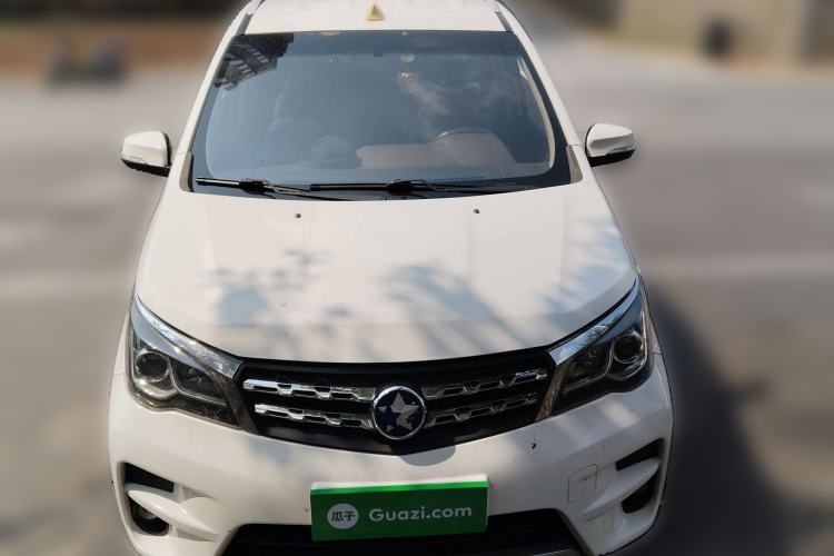 Used Venucia M50V 2017 1.6L XL CVT Luxury Edition
