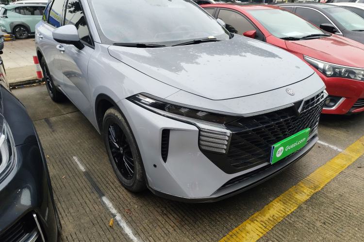 Used Venucia V 2021 260T Idol Edition