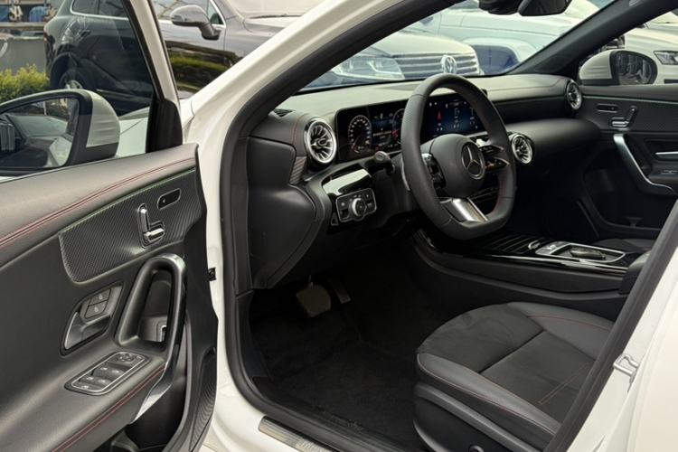 Used Mercedes-Benz A-Class 2025 A 200 L Fashion Model
