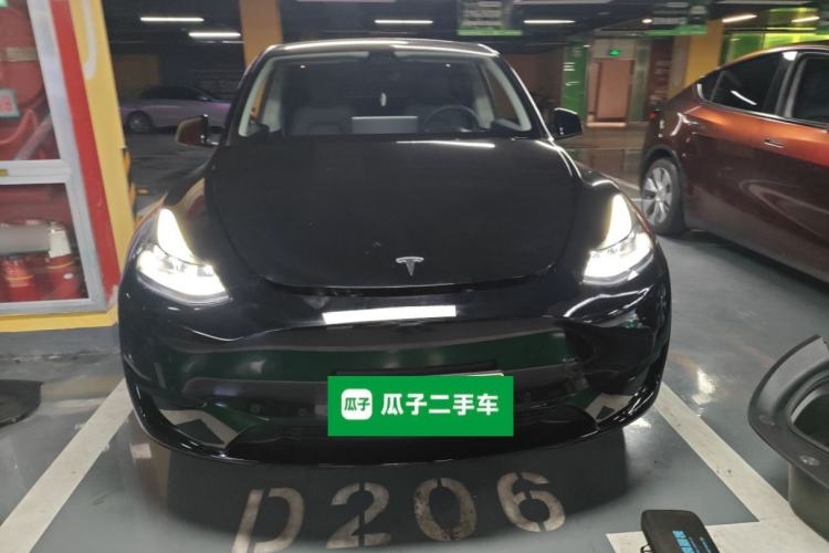 Used Tesla Model Y 2023 Rear-Wheel-Drive Version
