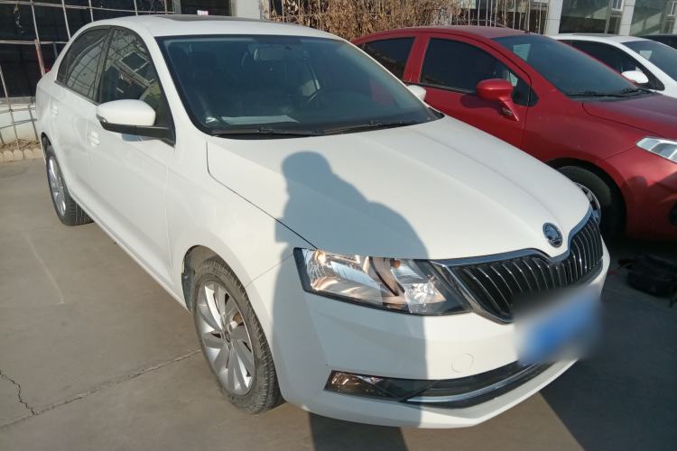 Used Skoda Rapid 2018 1.6L Automatic Comfort Edition
