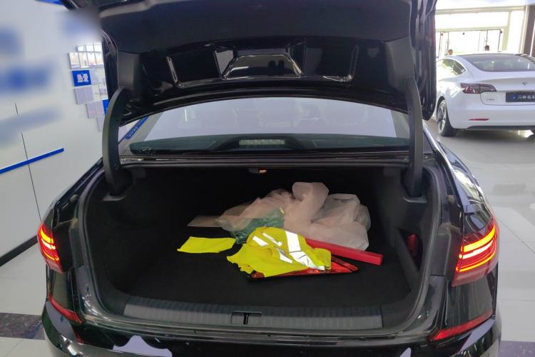 Used Volkswagen Passat New Energy 2025 430 PHEV Hybrid Business Edition Trunk