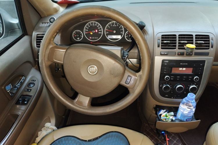 Used Buick GL8 2014 2.4L Classic Edition Steering Wheel