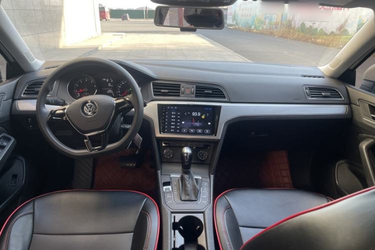 Used Volkswagen Lamando 2018 230TSI DSG Fashion Edition
