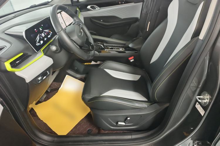 Used Geely Auto Coolray 2023 Bin Yue COOL 1.5TD DCT Champion Edition
