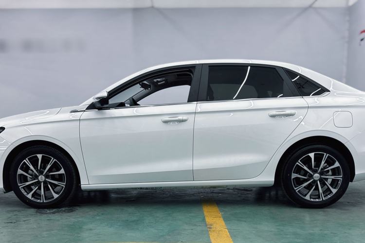 Used Geely Auto Emgrand 2025 4th Generation 1.5L CVT Flagship Version
