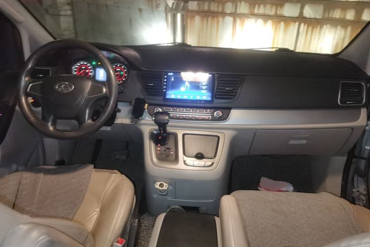 Used SAIC MAXUS G10 2014 2.0T Automatic Elite Edition
