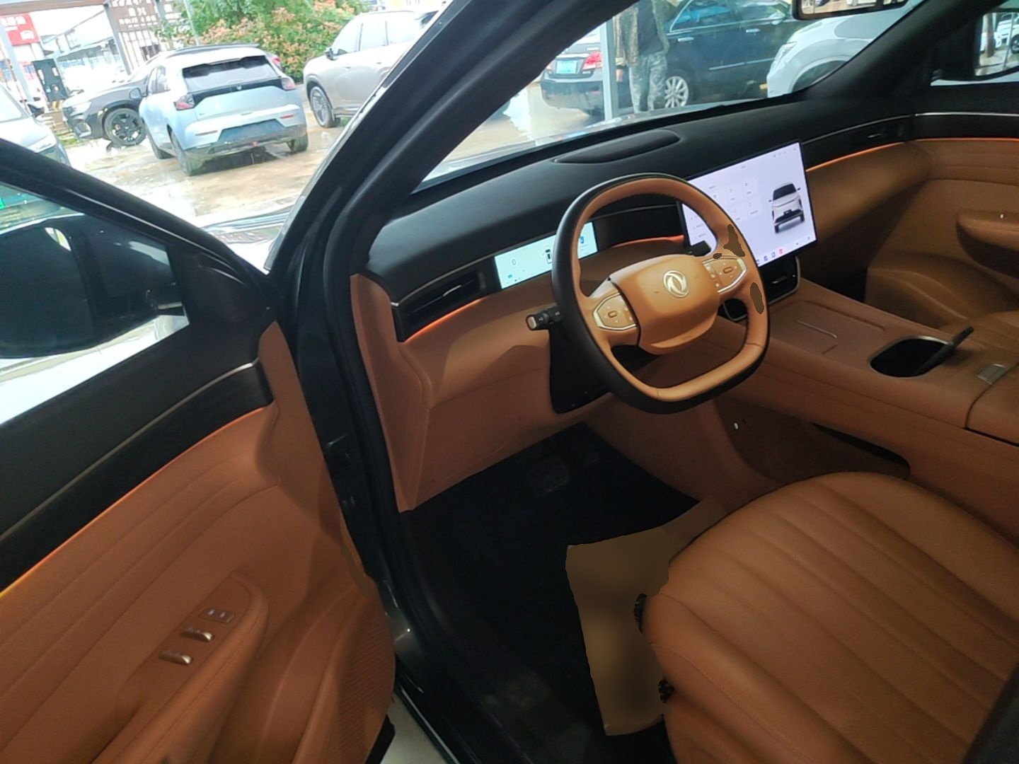 Dongfeng Aeolus L8 2025 Model 185KM Dream Edition — снимка 18
