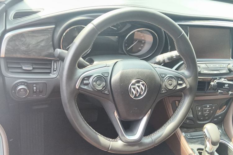 Used Buick Envision 2015 20T Two-Wheel-Drive Elite Model
