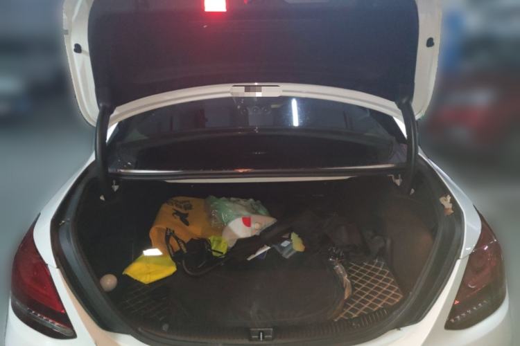 Used Mercedes-Benz C-Class 2019 C 180 L Fashion Edition Sport Version Trunk