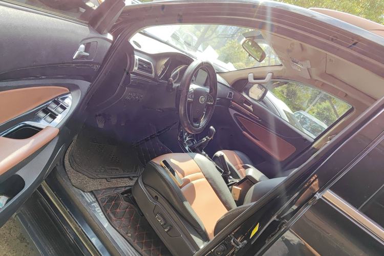 Used Foday Landfort 2017 1.9T Diesel Manual Two-Wheel Drive Flagship Edition 7 Seats