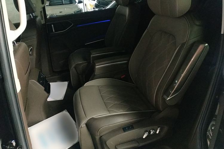 Used Volkswagen Viloran 2024 380TSI Premium Edition Interior 4