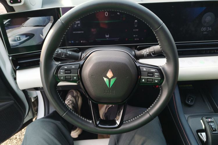 Used Lingxi L 2025 Model—Player No. 1 Plus Super Double-Up Optional Package
