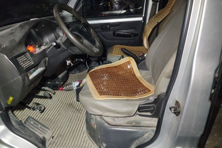 Used Wuling Rongguang 2017 1.5L Extended Basic Version Left Front Seat