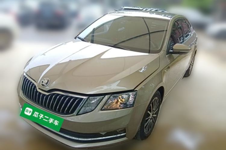 Used Skoda Octavia 2019 1.5L Automatic Smart Drive Luxury Edition China VI Standard