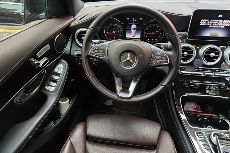 Used Mercedes-Benz GLC 2019 GLC 260 L 4MATIC Dynamic Model