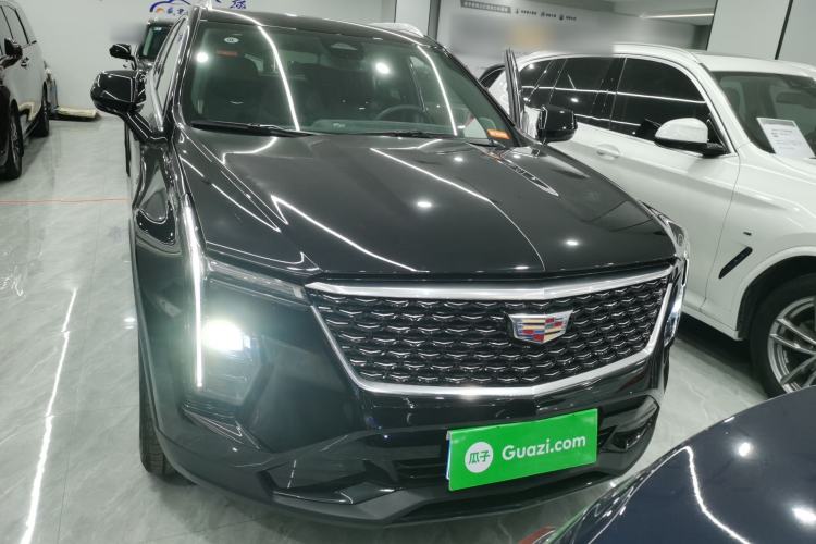 Used Cadillac XT4 2024 28T Two-Wheel-Drive Luxury Version Front