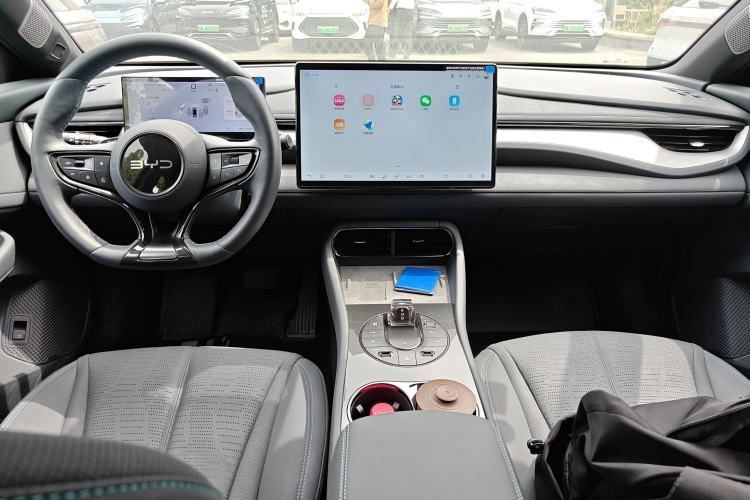 Used BYD Seal 06GT 2025 Intelligent Driving Version 605 Heatwave Edition Center Console