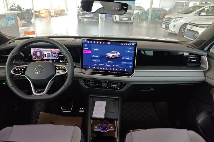 Used Volkswagen Tayron 2025 Tiguan L 380TSI 4Motion Luxury Easy Package
