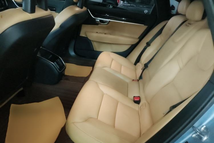 Used Volvo S90 2017 T5 Zhiyuan Edition
