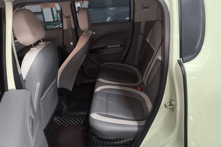 Used ORA White Cat 2022 Xiaoyue Mao Edition 360 km Luxury Model Lithium NMC
