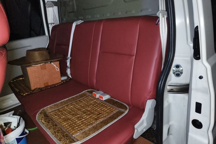 Used Jinbei New Hiace X30L 2019 1.5L Van Business Edition China VI SWC15M Left Rear Seat