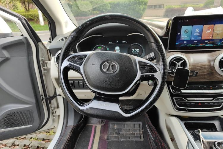 Used BAIC Beijing EU5 2018 R500 Smart Wind Edition
