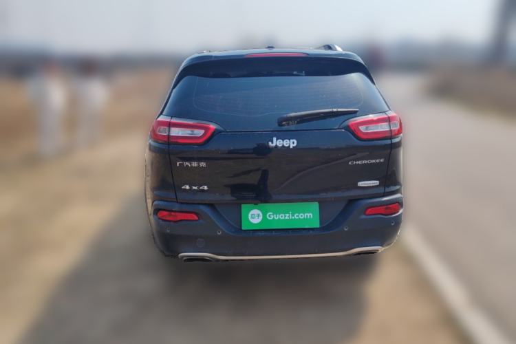 Used Jeep Cherokee 2016 2.4L Professional Edition