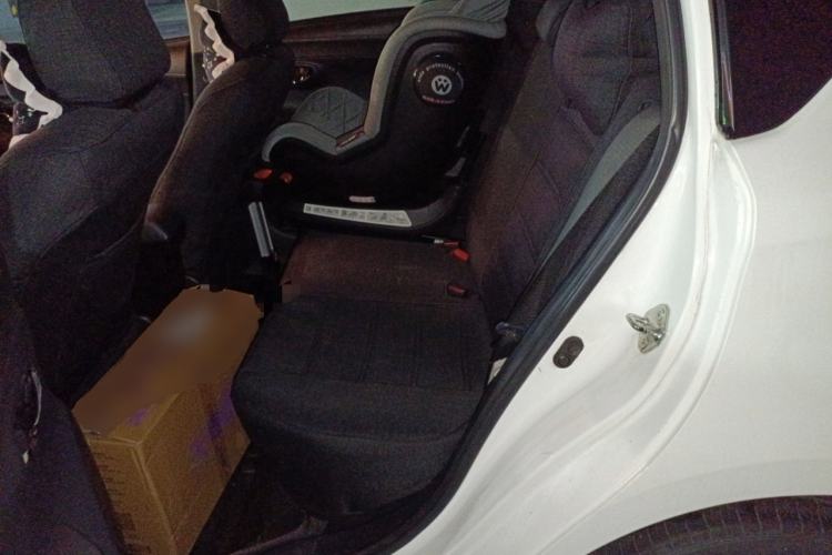 Used Toyota YARiS L Zhi Xuan 2015 1.5E Automatic Charm Edition Left Rear Seat