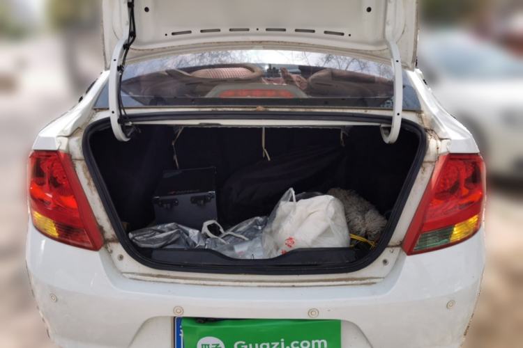 Used Chevrolet Sail 2013 Sedan 1.2L Manual Fashionable Happiness Edition Trunk