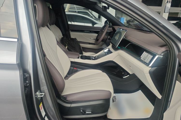 Used BYD Song PLUS New Energy 2025 DM-i Smart Drive 112KM Prestige Model