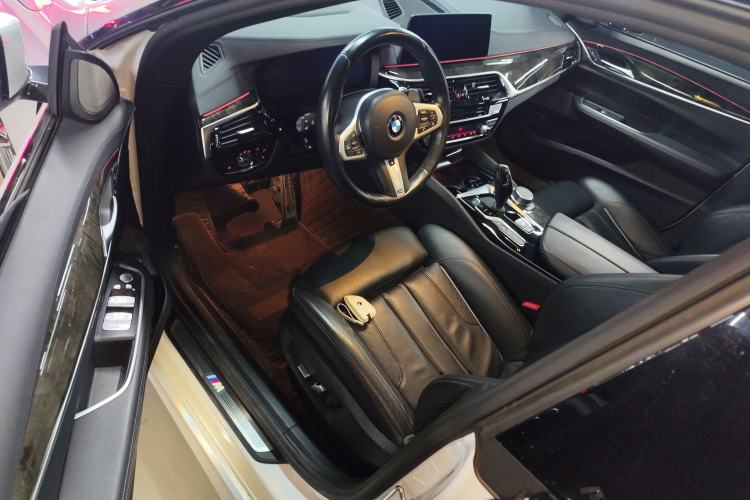 Used BMW 6 Series GT 2019 630i M Sport Package Driver Seat
