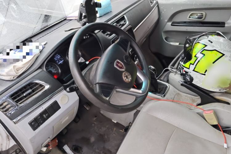 Used Jinbei New Hiace X30L 2016 1.5L Wealth Edition Natural Gas DLCG14 Steering Wheel