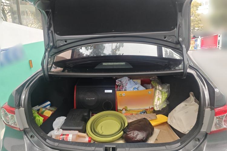 Used Toyota Corolla 2011 1.6L Automatic GL Trunk