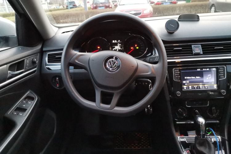 Used Volkswagen C-TREK 2017 1.6L Automatic Comfort Model Steering Wheel