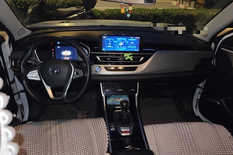 Used CHANGAN CS75 2018 280T Manual Smart Edition China V Standard Center Console