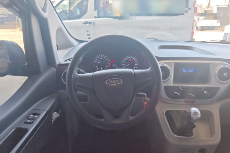 Used JAC Refine M3 2025 PLUS 1.5T Manual Classic Edition 5 Seats
