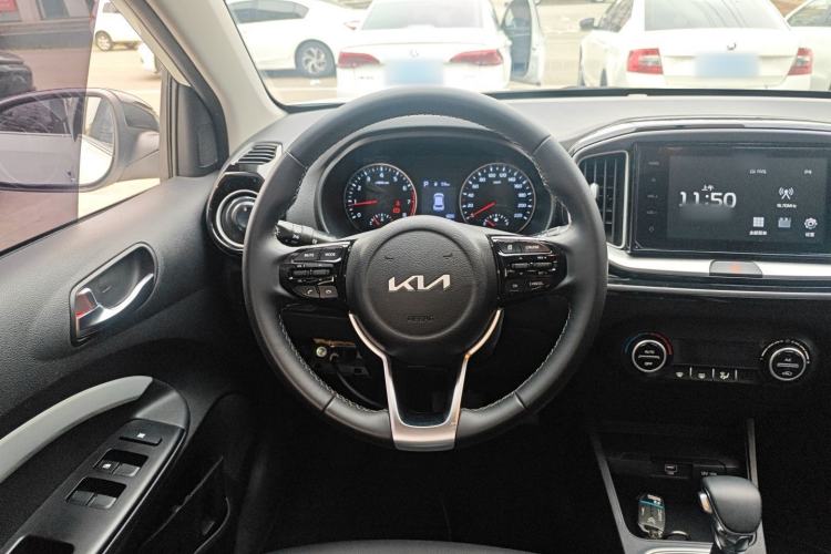 Used Kia kx1 Stonic 2021 1.4L CVT Sunroof Model